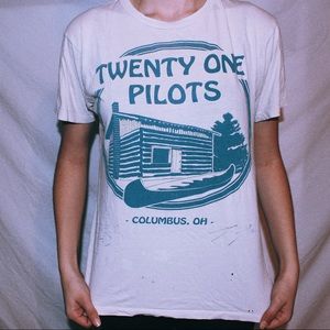 RARE SIGNED Twenty One Pilots Shirt